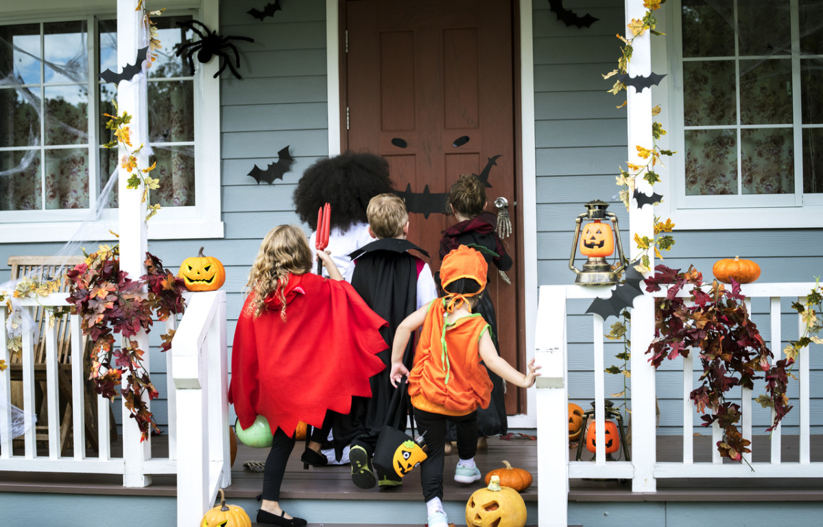 What Time Does Trick or Treating Start in 2023? Times, Hours - Parade: Entertainment, Recipes, Healt…